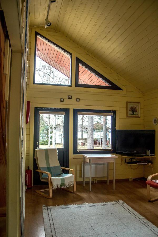 Cottage Kesaeranta Kumia Exterior photo